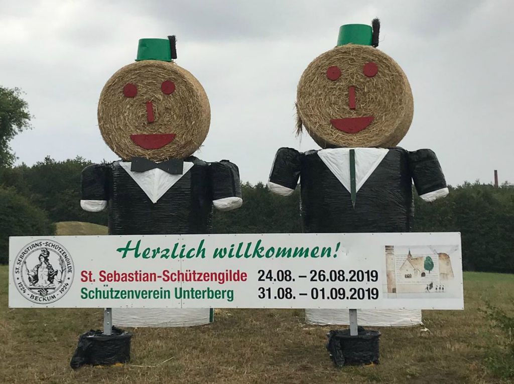 Strohpuppen2019